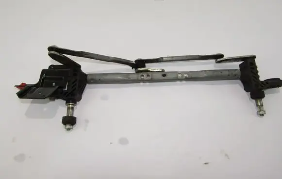 Fiat 500 Front wiper linkage 