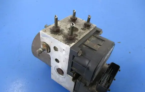 Mitsubishi Space Star ABS Pump MR475679