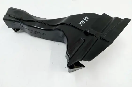 BMW X6 F16 Brake cooling air channel/duct 8059856