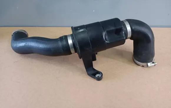 Mini Cooper Countryman R60 Intercooler hose/pipe 9804248 13719804248