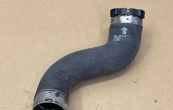 Mercedes-Benz E W212 Intercooler hose/pipe A2045286662