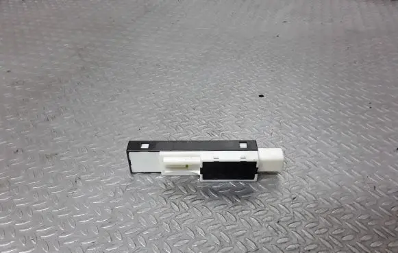Subaru Forester SH Airbag deployment crash/impact sensor