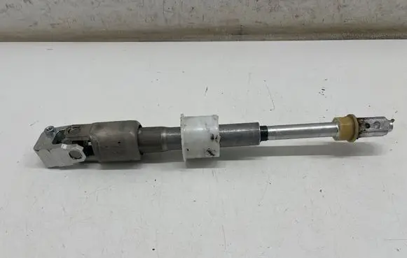 Mercedes-Benz SLC R172 Steering column universal joint