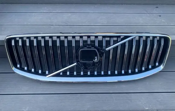 Volvo XC60 Front grill 32386077