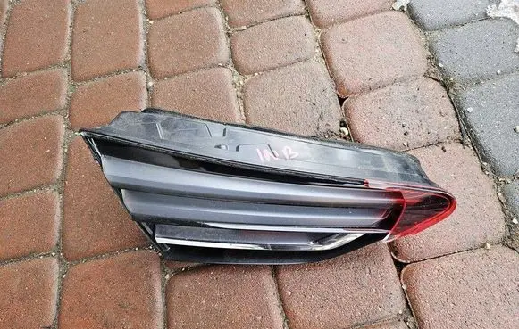 Opel Insignia B Rear/tail lights YQ00913080
