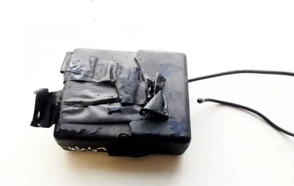 Volkswagen Polo III 6N 6N2 6NF Alarm control unit/module 