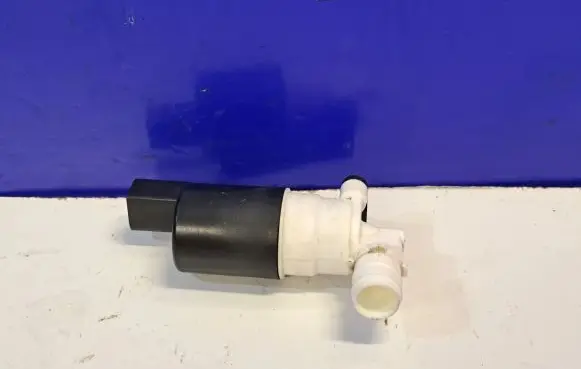 Volvo S60 Windscreen/windshield washer pump 31349264