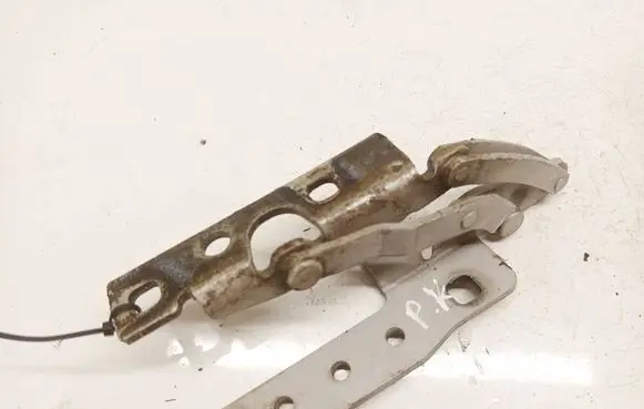 BMW 7 E65 E66 Engine bonnet/hood hinges 8240333