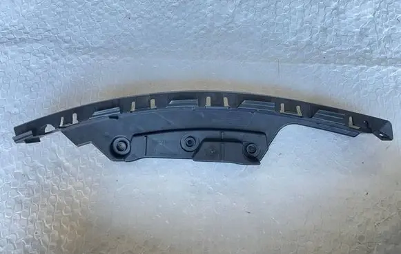 Jeep Cherokee KL Headlight/headlamp mounting bracket 6002TM0196BLCP 6002TM0196