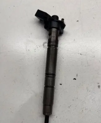 Audi A6 S6 C7 4G Fuel injector 059130277CD