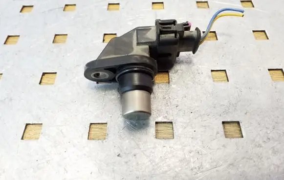 Camshaft position sensor