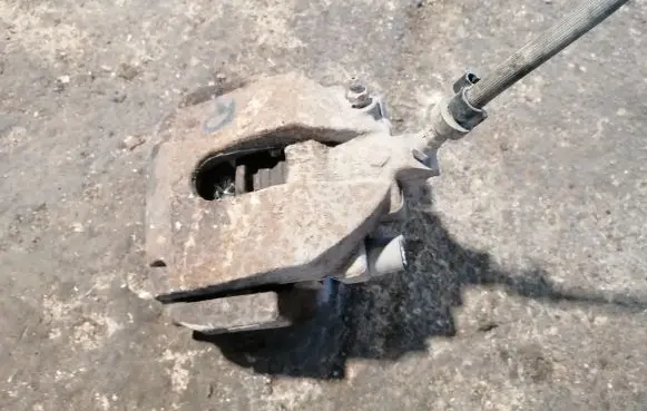 Volvo XC90 Rear brake caliper