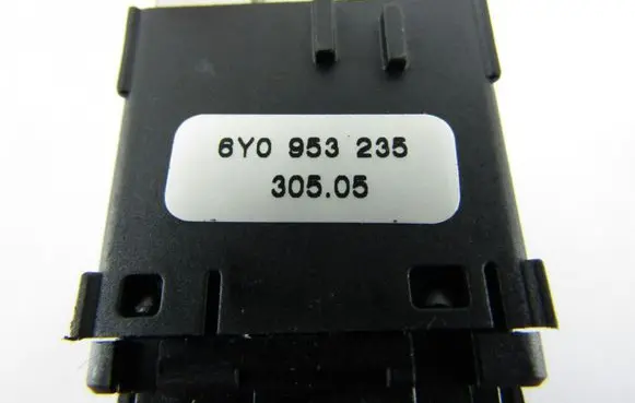 Skoda Fabia Mk1 (6Y) Hazard light switch 6y0953235