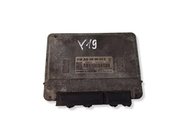 Skoda Fabia Mk1 (6Y) Engine control unit/module 03E906023B 5WP4080804