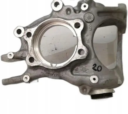 Rear wheel hub