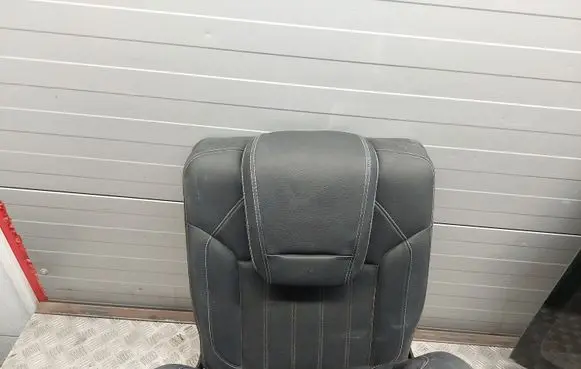 Mercedes-Benz GL X166 Rear seat 