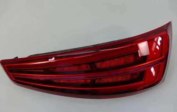 Audi Q3 8U Tailgate rear/tail lights 8U0945094T