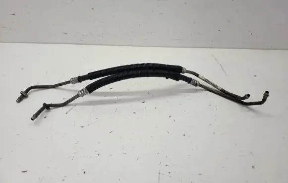 Gearbox oil cooler pipe/hose