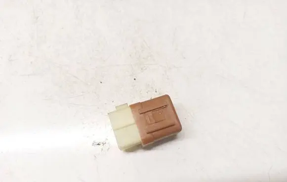 Nissan Primera Other relay 2523079964
