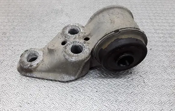 Audi A6 S6 C5 4B Rear axle beam mounts housing 4B0501521E
