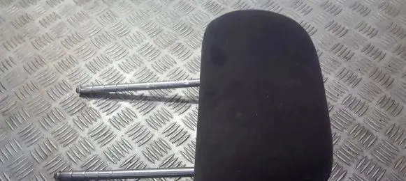 Volkswagen PASSAT B5 Front seat headrest 
