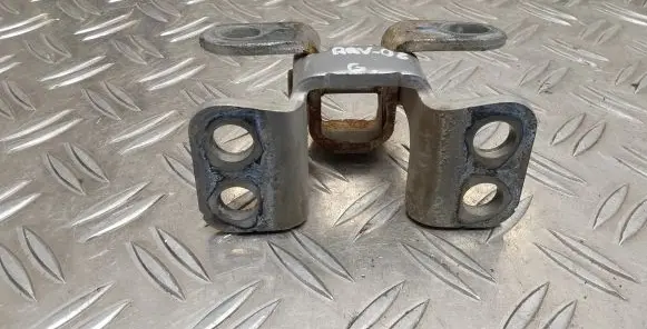 Toyota RAV 4 (XA30) Loading door lower hinge 