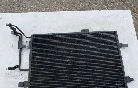 Volvo XC70 A/C cooling radiator (condenser) 31101052 5193521613