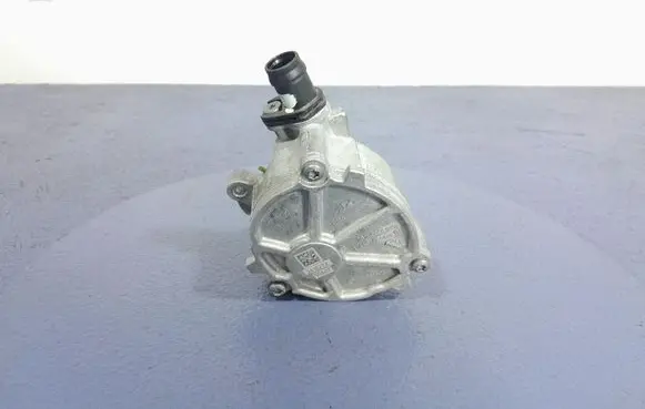 Nissan Qashqai Vacuum pump 146500428R