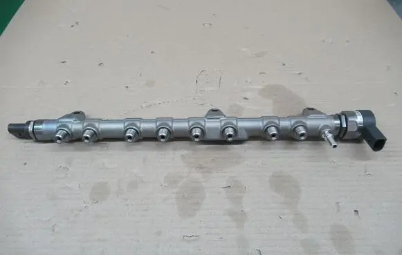BMW 2 F22 F23 Fuel main line pipe 0445216051T