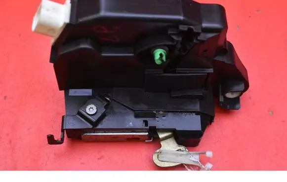 Mini One - Cooper R50 - 53 Front door lock 0556768-03