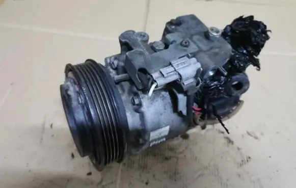 Mercedes-Benz A W176 Air conditioning (A/C) compressor (pump) 447280-6531