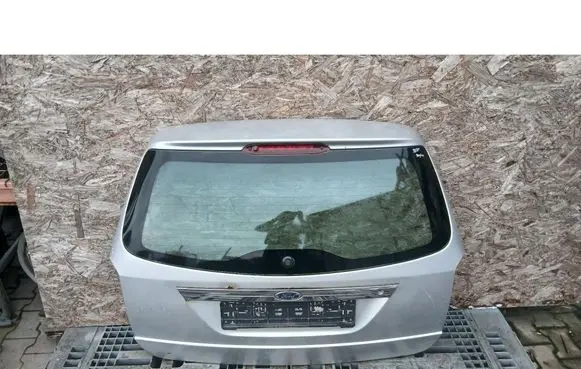 Ford Focus Front vent window/glass (coupe) 