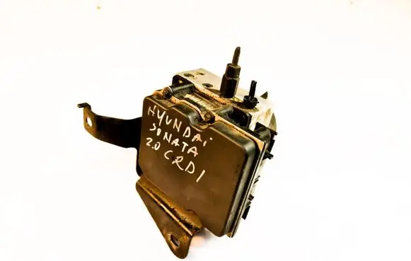 Hyundai Sonata ABS Pump 589203K101