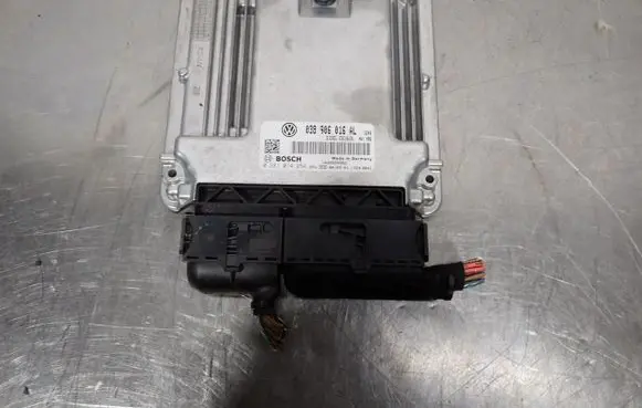 Volkswagen Transporter - Caravelle T5 Engine control unit/module ECU 038906016AL