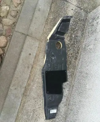 Tesla Model Y Fender mounting bracket 1659442-00-A