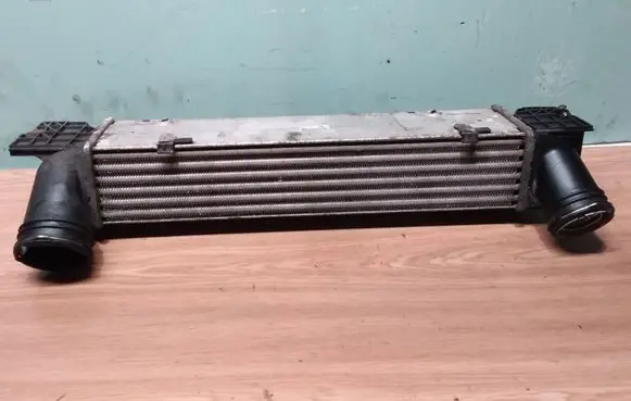 BMW 3 E90 E91 Intercooler radiator 7798788