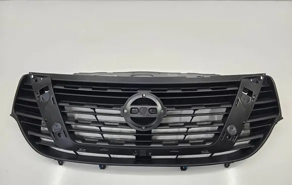 Nissan NV300 Front grill 623109057R