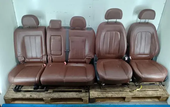 Seat set