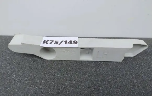 Ford Focus Front bumper mounting bracket 8M51-17D959-AD