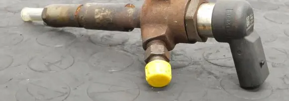 Fuel injector