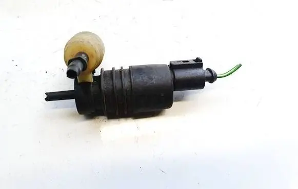 Audi A4 S4 B5 8D Windscreen/windshield washer pump 1j0973722