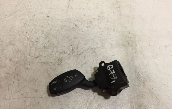 BMW 5 E60 E61 Indicator stalk 6924103