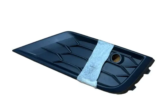 Volkswagen Tiguan Front bumper lower grill 5NA853666A