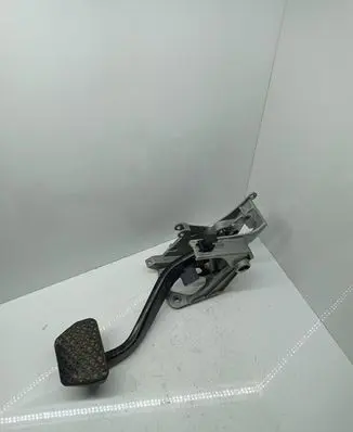 BMW 3 E90 E91 Brake pedal 42322403