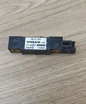 Volvo XC70 Airbag deployment crash/impact sensor 8622365 120906 008369