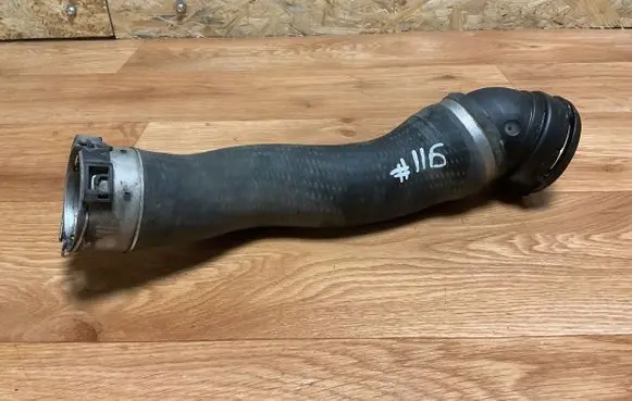 BMW 5 E60 E61 Intercooler hose/pipe 7789048 PAHTGF50