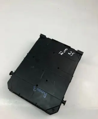 Peugeot 3008 II Fuse module 9830790580