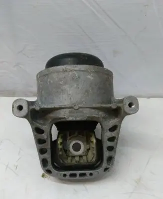 Audi A4 S4 B9 Engine mount bracket 8W0199372BD 3618886