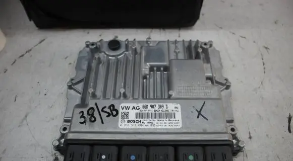 Audi A8 S8 D5 Engine control unit/module 06M907309G 0261S18084