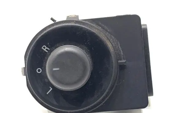 Chevrolet Cruze Wing mirror switch 13272182